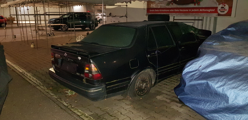 Illustration for article titled DOTS: Saab hoarder edition
